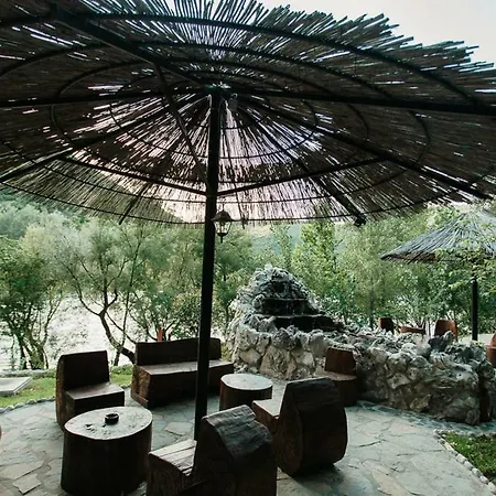 مكان تخييم Autokamp Green Park موستار
